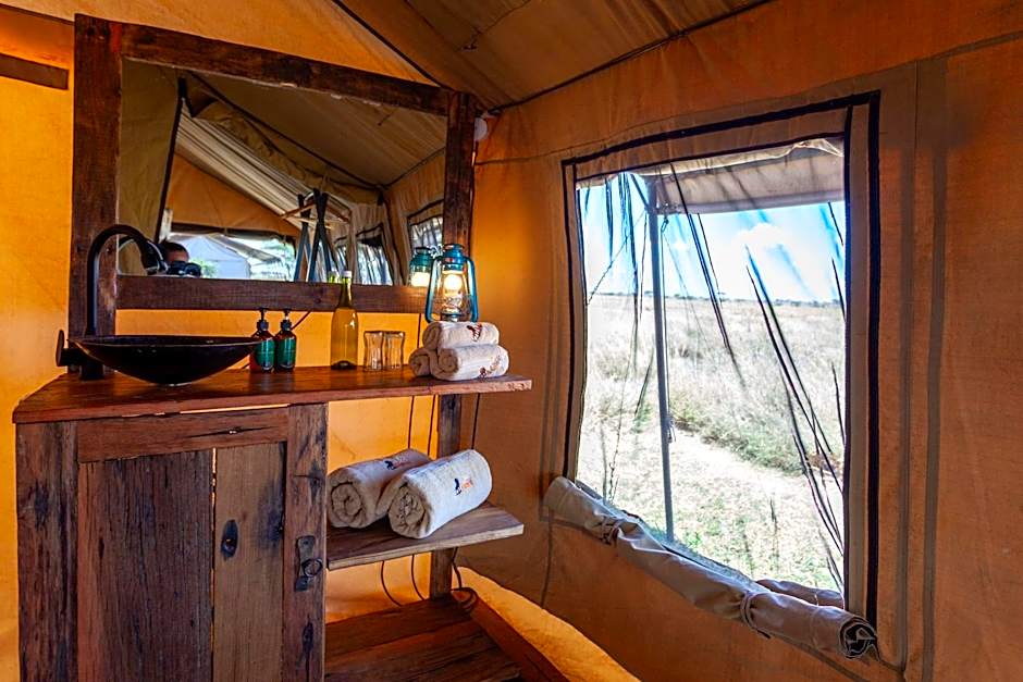 Mawe Tented Camp