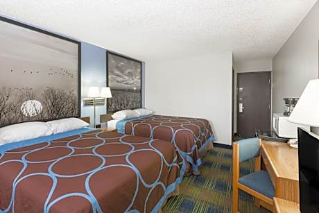 Queen Room with Two Queen Beds - Non-Smoking