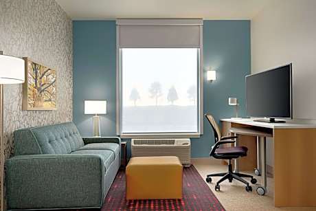 King Suite - Mobility Access/Non-Smoking