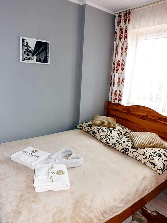 Photo 1 of 7 of Small Double Room