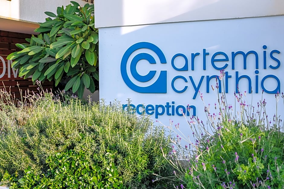 Artemis Cynthia Complex