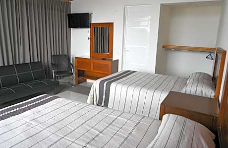 Twin Room with City View