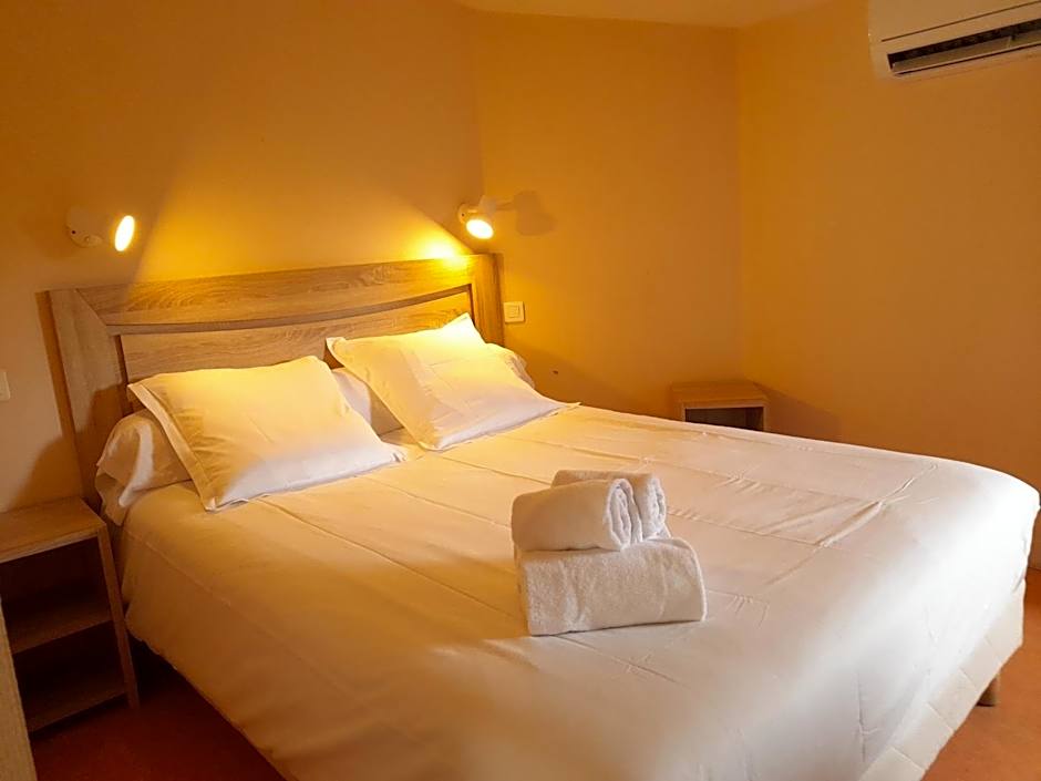 Hôtel Platanes - KB HOTEL GROUP