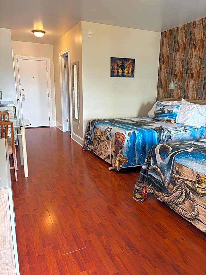 Shoreline Suites