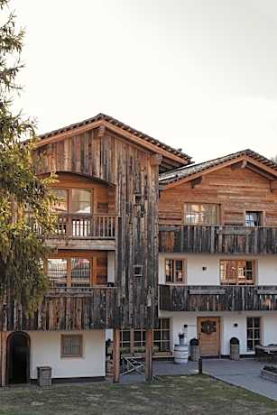 Sportony Mountain Lodges