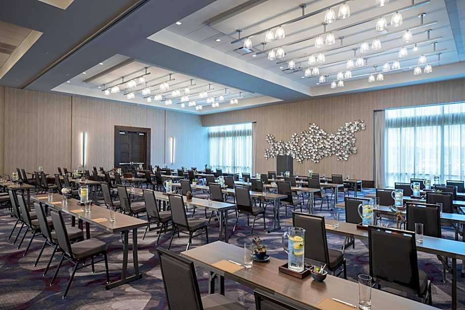 Renaissance by Marriott Columbus Westerville-Polaris Hotel