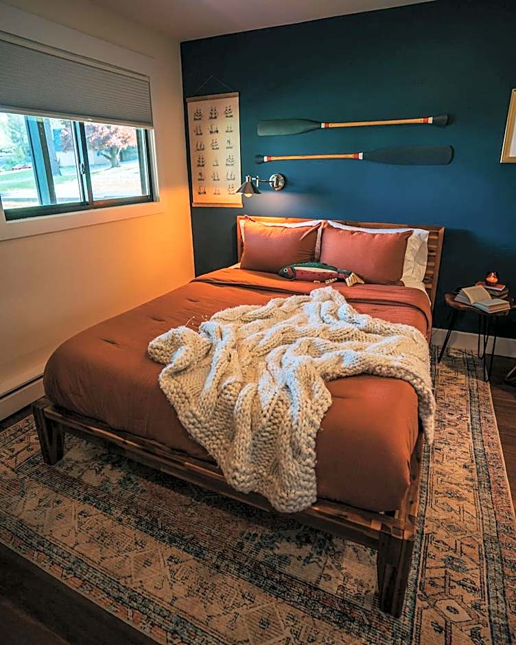 The Willow, Catskill