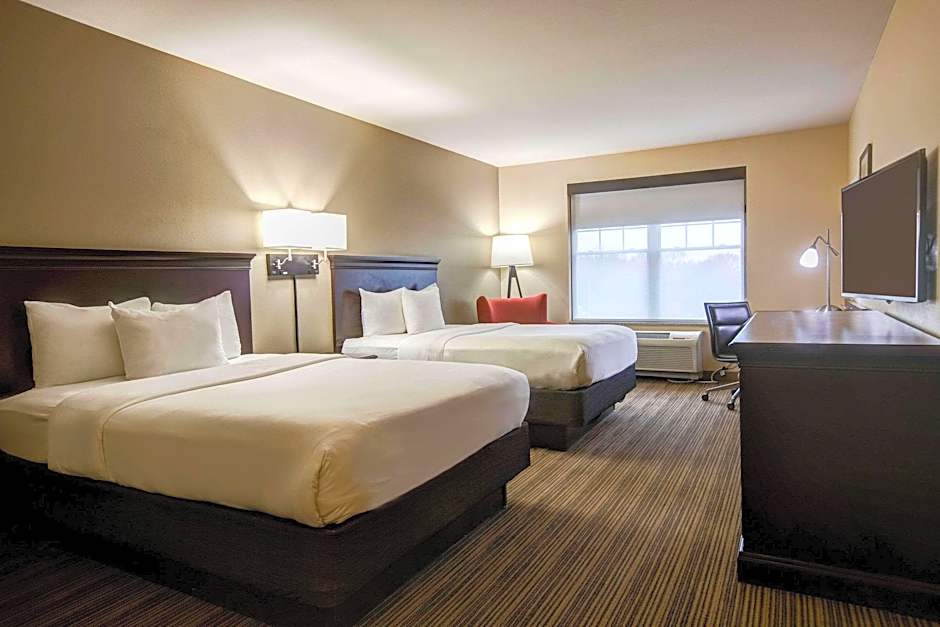 Photo 1 of 4 of 2 Queen Beds Suite