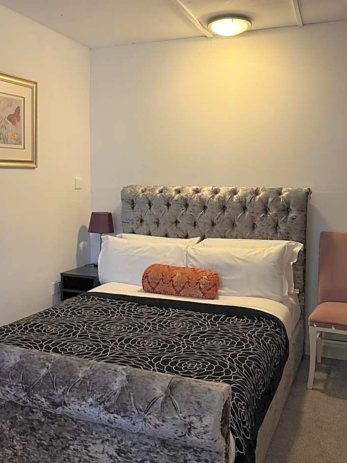 Sids restaurant and bar with rooms