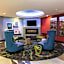 Holiday Inn Express & Suites Eureka By IHG