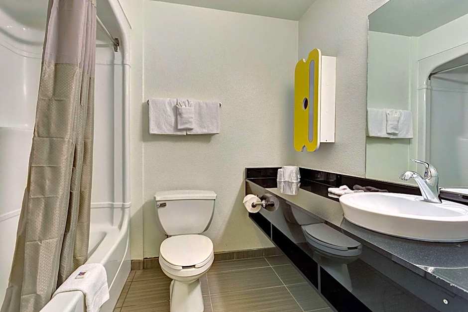 Motel 6 Belmont, CA - San Francisco - Redwood City