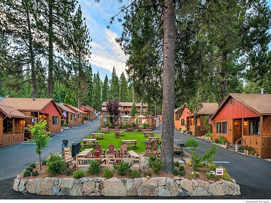 Cedar Glen Lodge