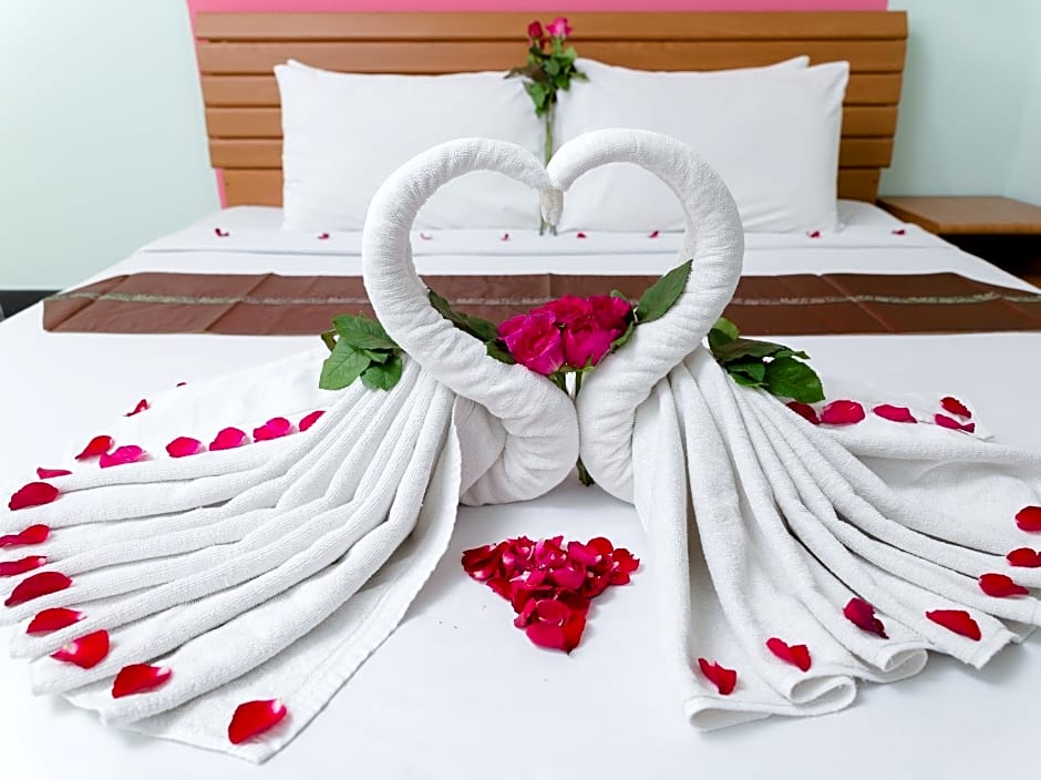 The Garden Place Bangkok (Ngamwongwan)