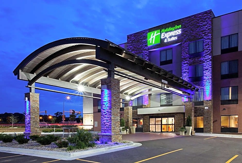 Holiday Inn Express and Suites Rochester West-Medical Center By IHG