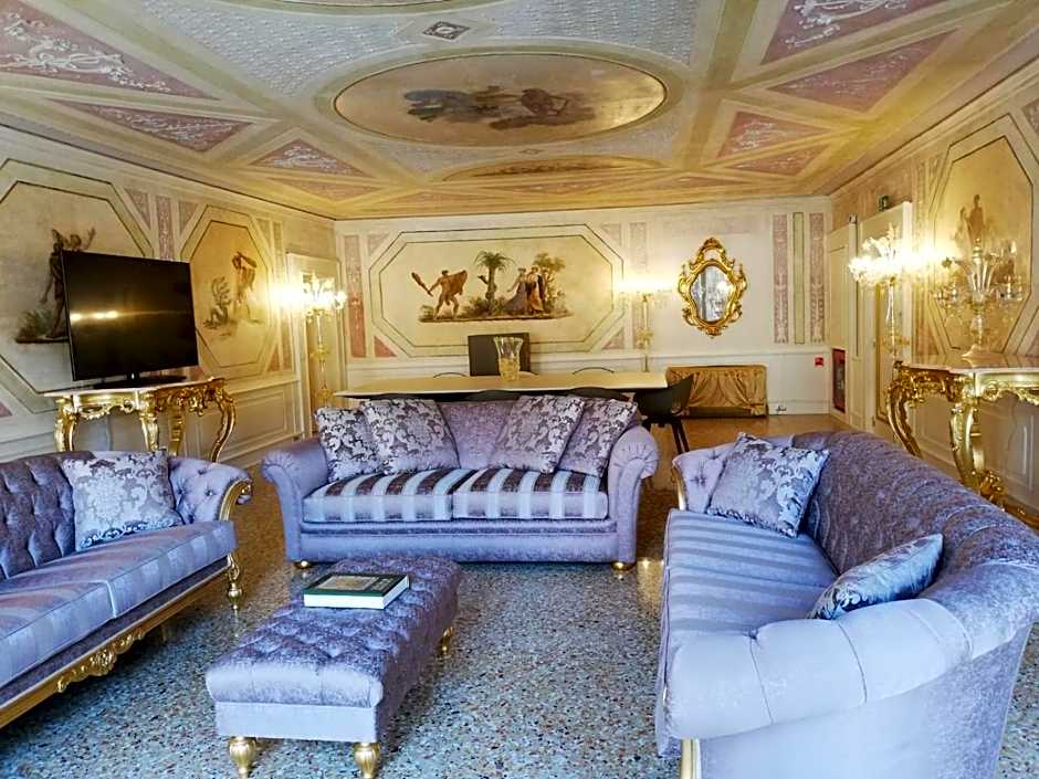 Ca' Bonfadini Historic Experience