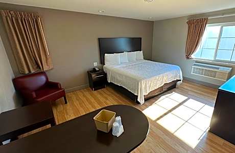 Superior King Room Smoke Free