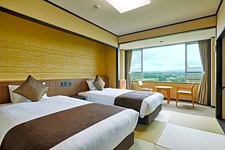 Standard  Japanese-style Room with Twin Bed