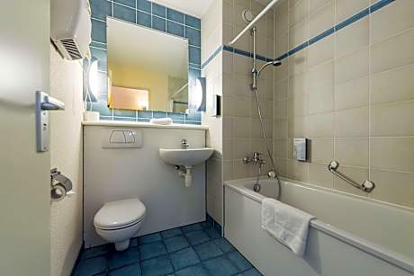 Standard Room - 1 Double Bed
