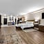 Latitude Suites Tinton Falls Eatontown - BW Premier Collection