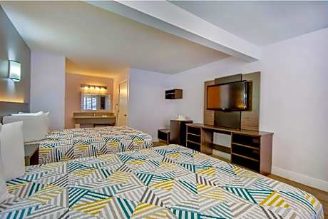 2 Queen Beds | Smoking, Mini Fridge