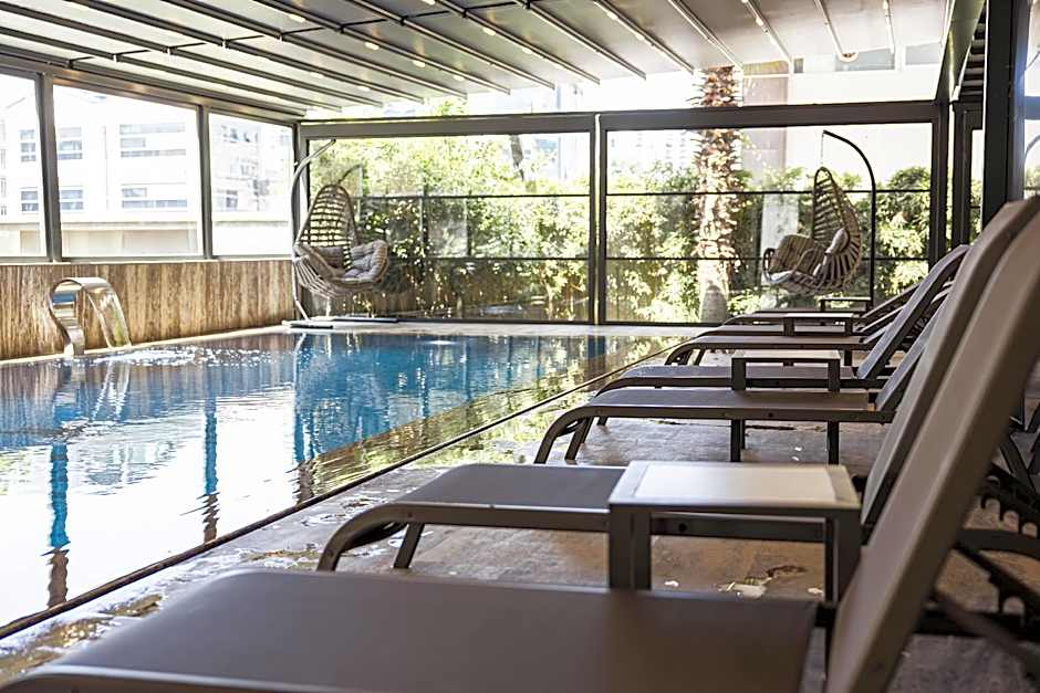 Gold Majesty Hotel