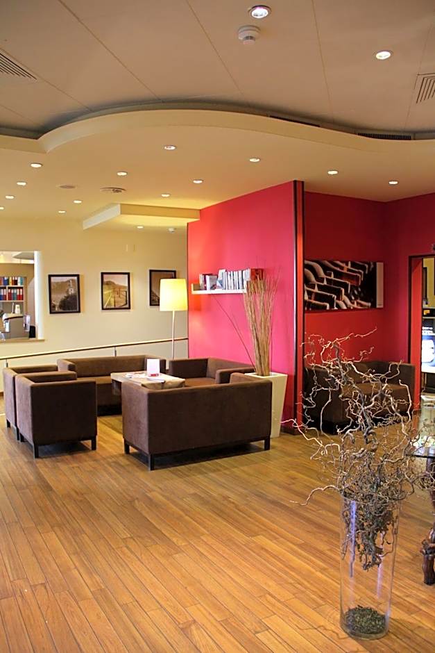 Enjoy 1313AG Hotel Touring