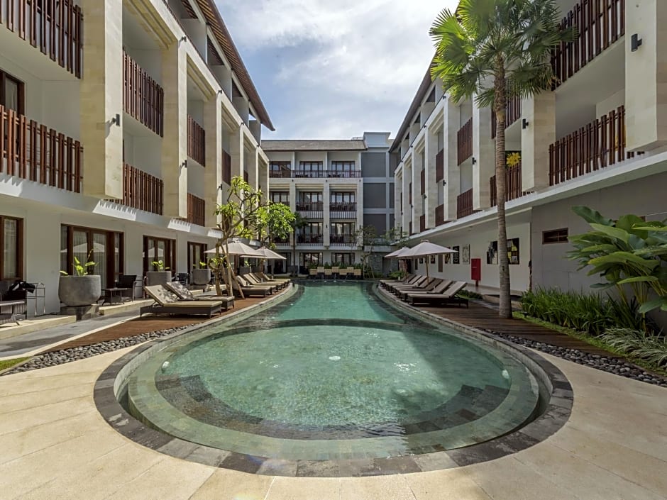 Grand La Walon Hotel