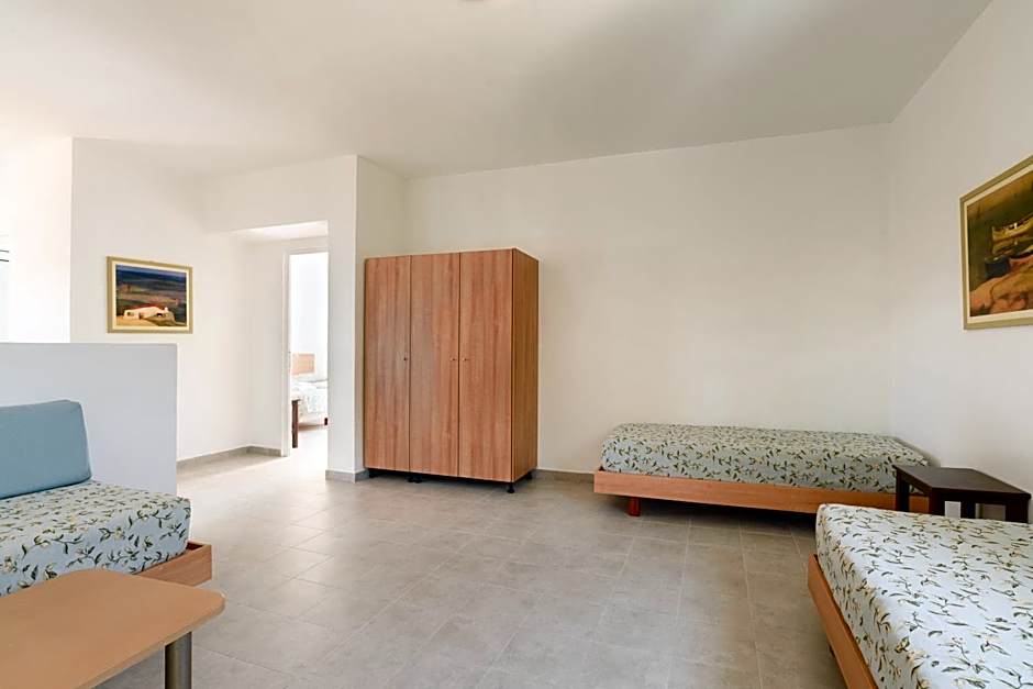 Matina Pefkos Aparthotel