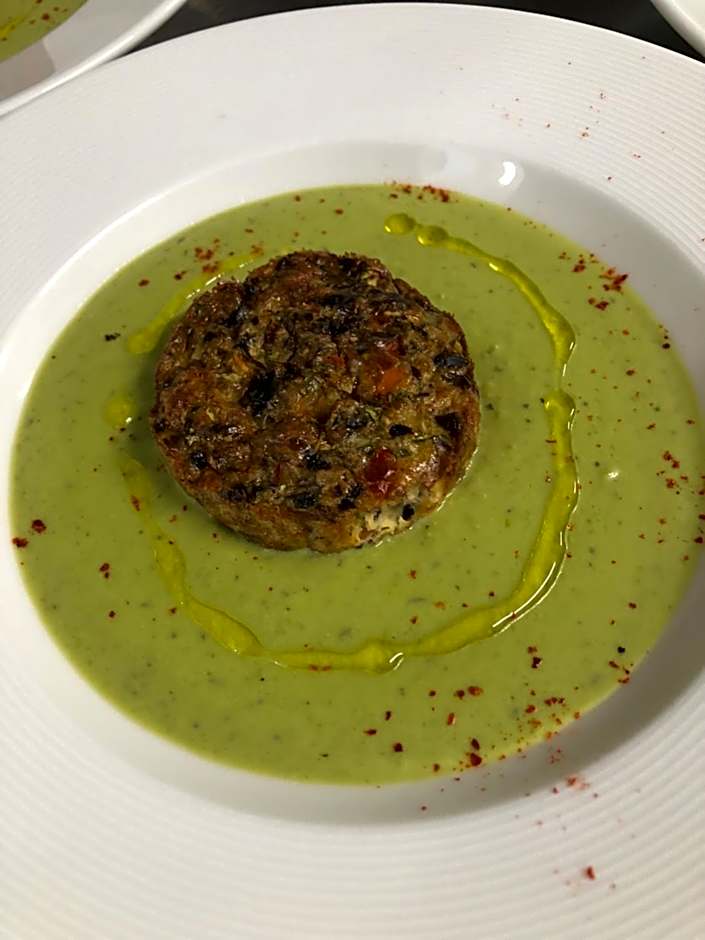 Logis Hôtel Restaurant Les Aubuns