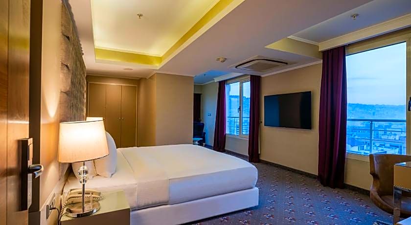 DoubleTree By Hilton Hotel Izmir - Alsancak