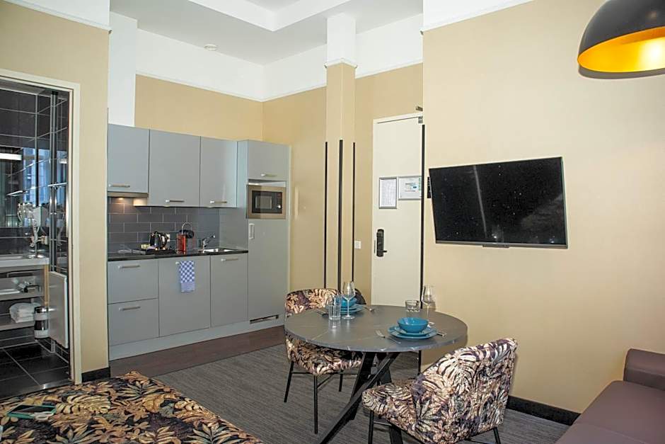 Golden Mansion Apartments