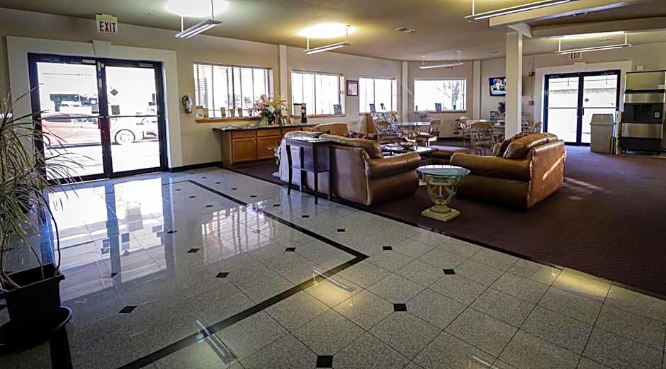 University Inn & Suites