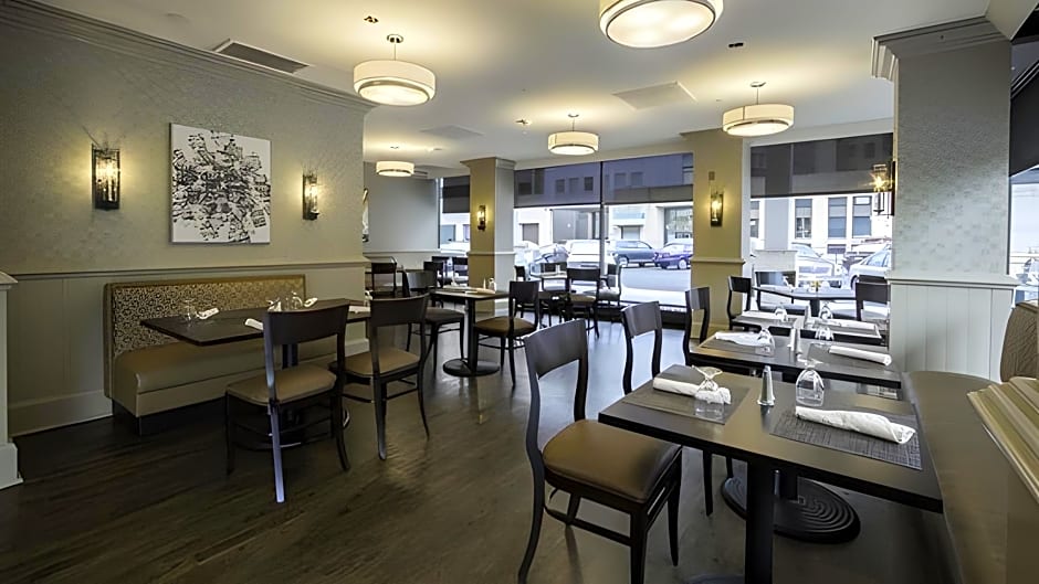 Wyndham Rochester Downtown