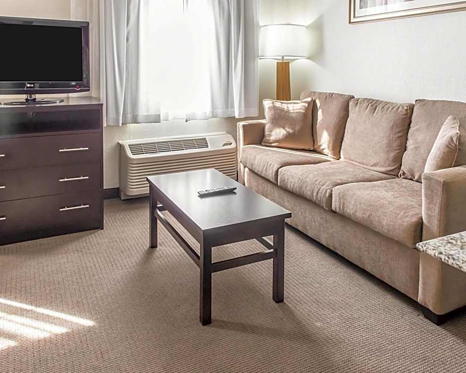 Mainstay Suites Pittsburgh Airport