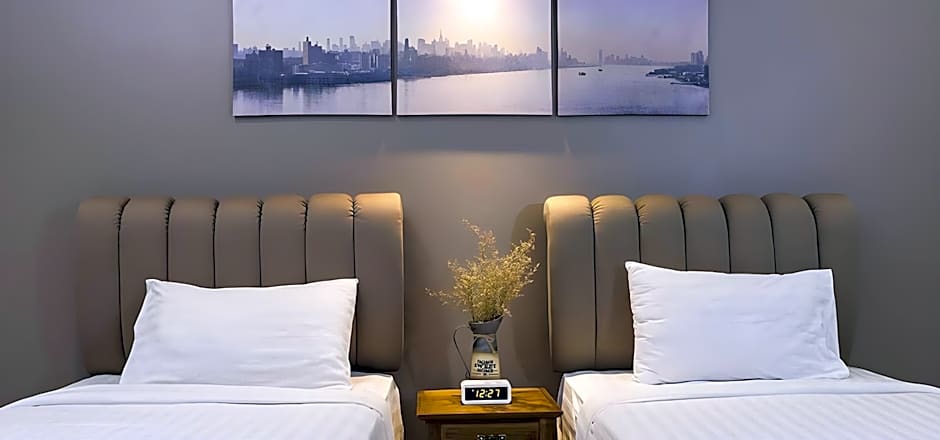 Golden Foyer Suvarnabhumi Airport Hotel