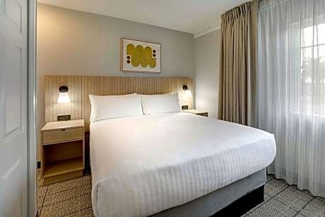 Studio Two Double Beds
