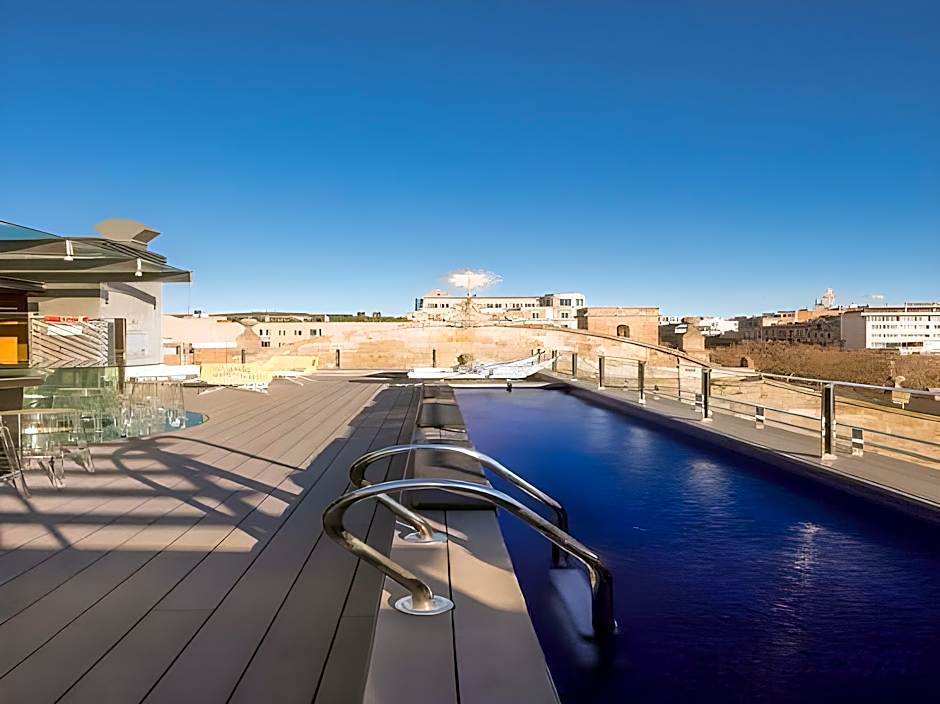 Hotel Bagues, a Small Luxury Hotel of the World