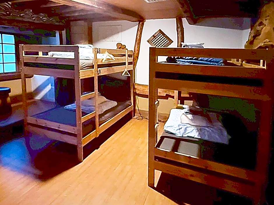 Tokyo House INN