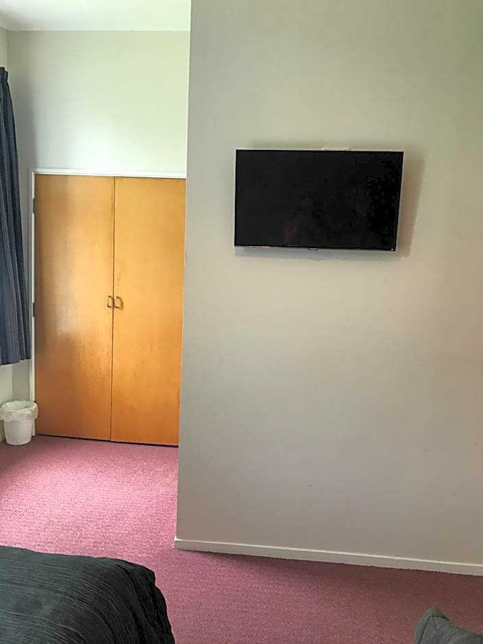 Criterion Club Hotel