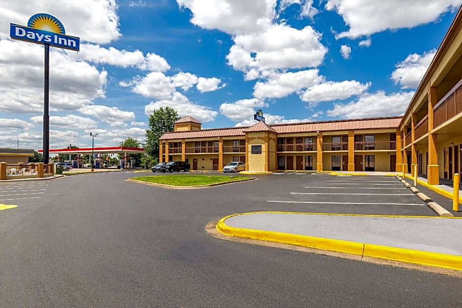 Days Inn by Wyndham Oak Grove/Ft. Campbell