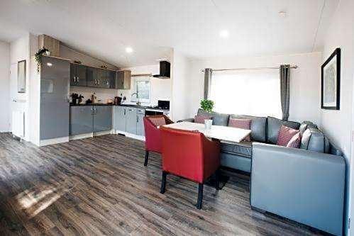 Black Bull Retreat, Barmston with Private Hot Tubs