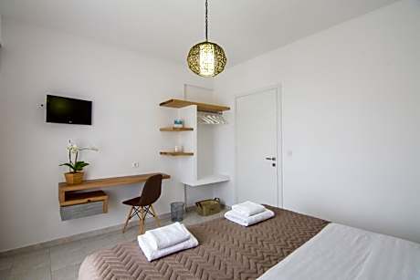 Studio with Garden View