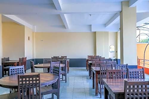 OYO 1054 Bayak Bali Hotel