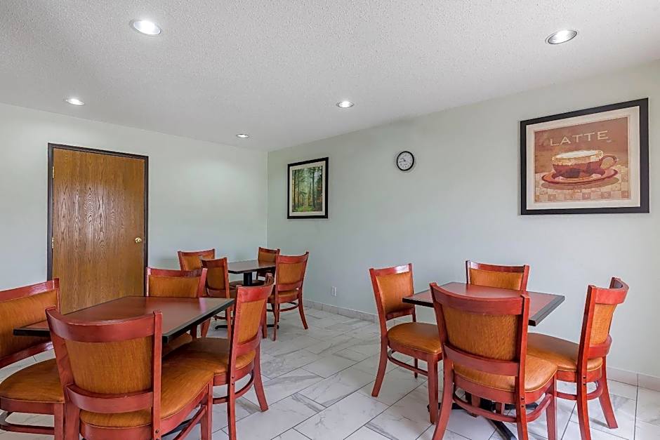 Quality Inn Sycamore - DeKalb