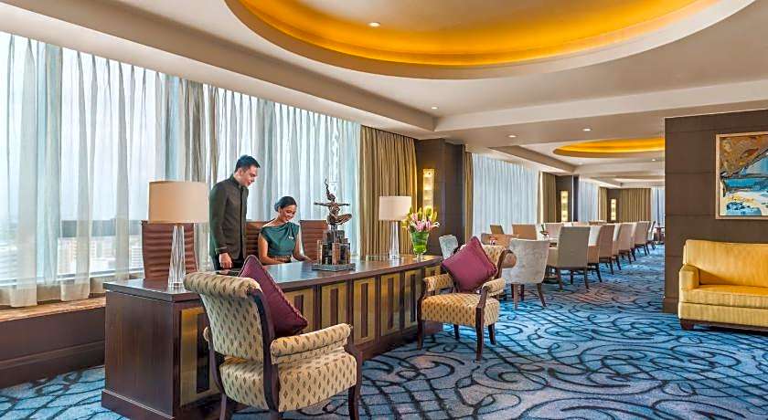 Crimson Hotel Filinvest City Manila