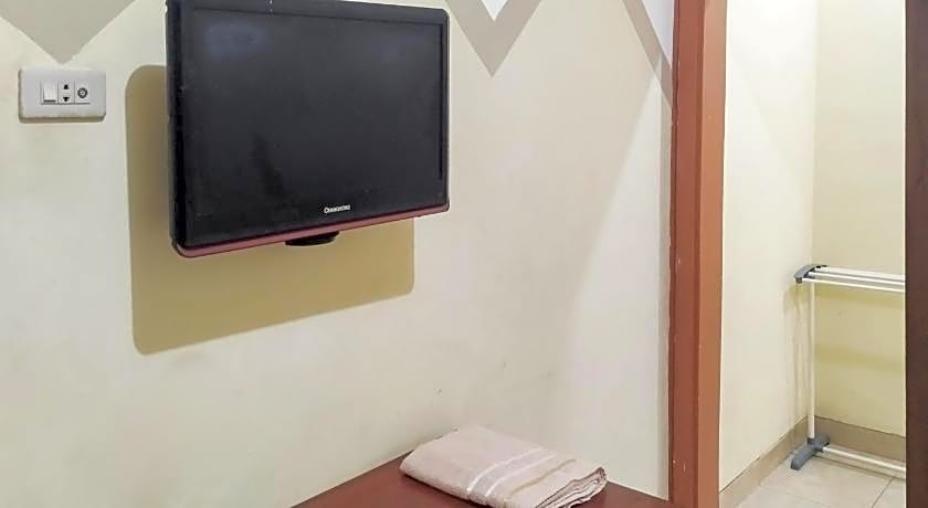 OYO 1804 Guest House Oema'h Opa