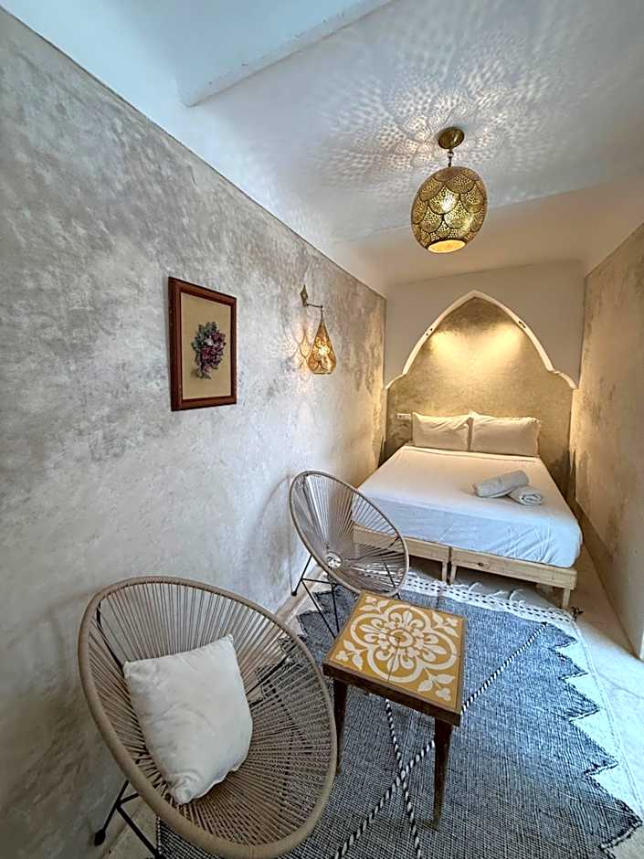 Riad Yu Yu