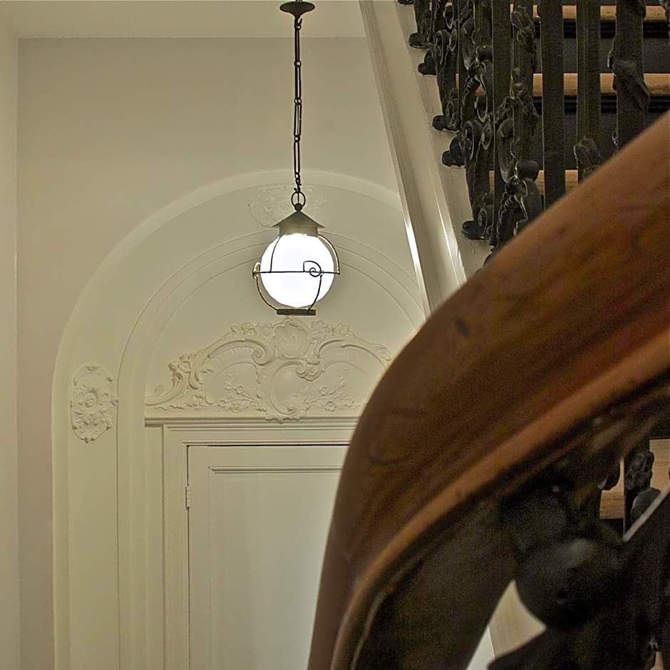 The Museum - Au Lit, Jérôme!