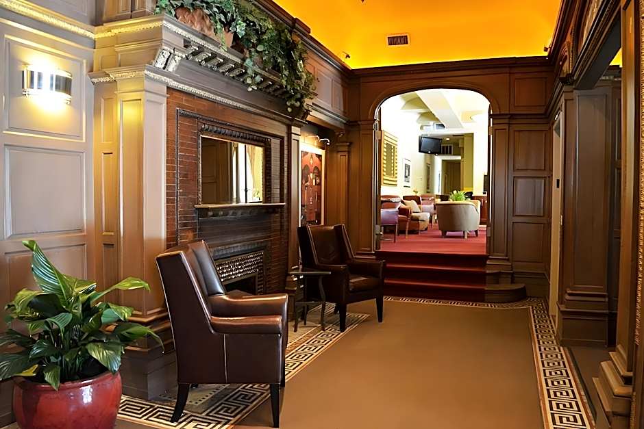 Alexander Inn