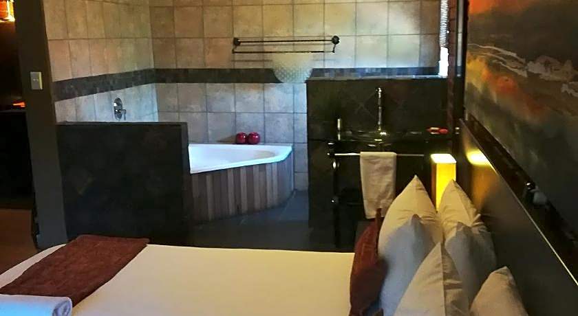 24OnVrey 3 Star Guest House
